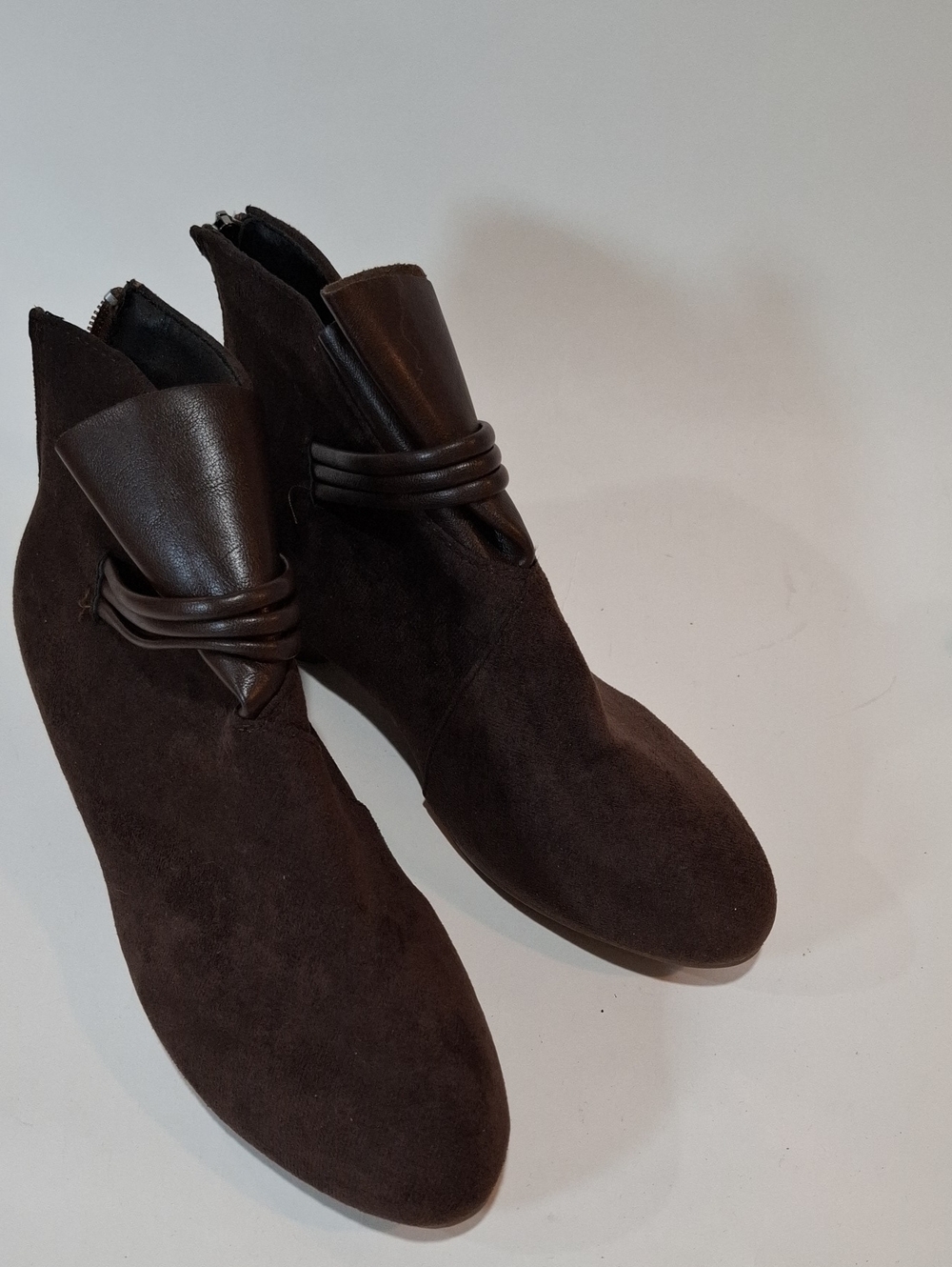 Women's Size 9Dark Brown Suede Ankle Boots  Never Worn